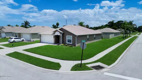 230 Oak Branch Dr, Edgewater, FL 32141 photo 3