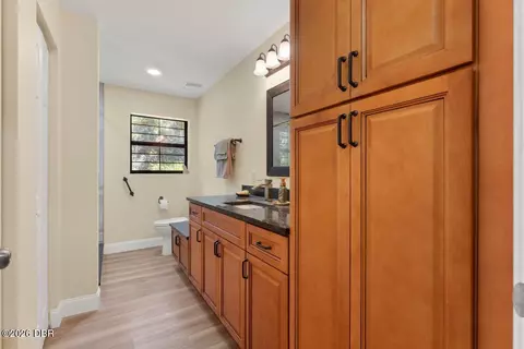 Bath - 400 Pine Bluff Trl, Ormond Beach, FL 32174 photo 8 of 9