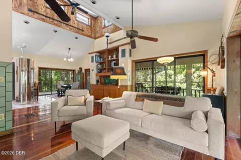 Living - 400 Pine Bluff Trl, Ormond Beach, FL 32174 photo 1 of 2