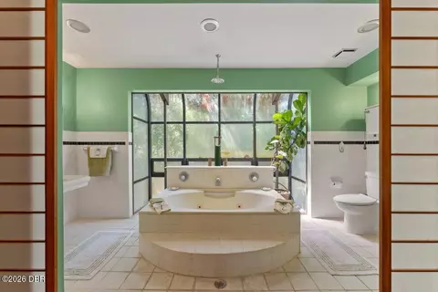 Bath - 400 Pine Bluff Trl, Ormond Beach, FL 32174 photo 3 of 9