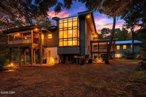 Exterior - 400 Pine Bluff Trl, Ormond Beach, FL 32174 photo 2 of 36