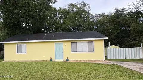 2811 Umbrella Tree Dr, Edgewater, FL 32141