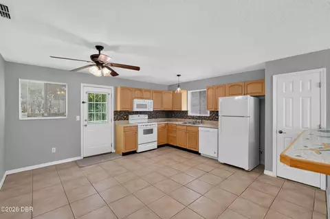 Kitchen - 2811 Umbrella Tree Dr, Edgewater, FL 32141 photo 1 of 2