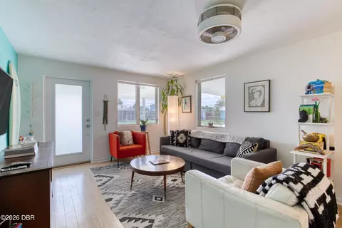 Living - 12 Ocean Shore Dr, Ormond Beach, FL 32176 photo 2 of 5