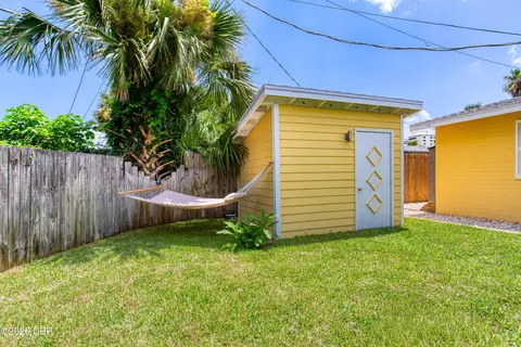 Exterior - 12 Ocean Shore Dr, Ormond Beach, FL 32176 photo 7 of 14