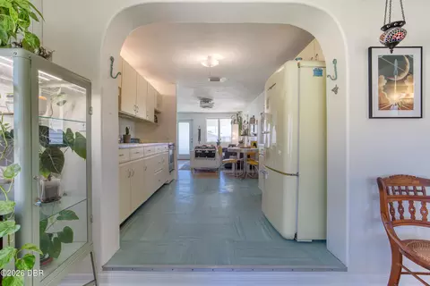 Kitchen - 12 Ocean Shore Dr, Ormond Beach, FL 32176 photo 4 of 4