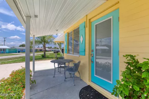 Exterior - 12 Ocean Shore Dr, Ormond Beach, FL 32176 photo 3 of 14