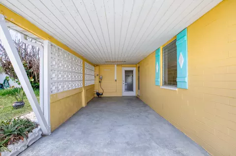 Exterior - 12 Ocean Shore Dr, Ormond Beach, FL 32176 photo 2 of 14