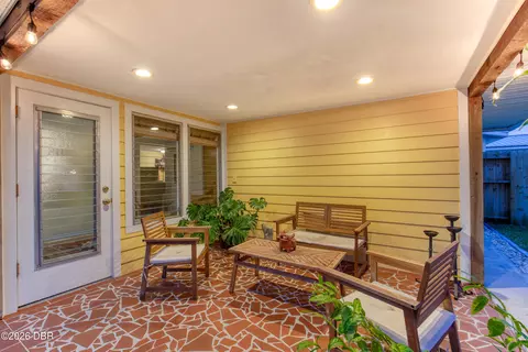 Exterior - 12 Ocean Shore Dr, Ormond Beach, FL 32176 photo 9 of 14