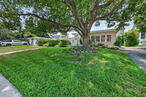 1608 Crescent Ridge Rd, Daytona Beach, FL 32118