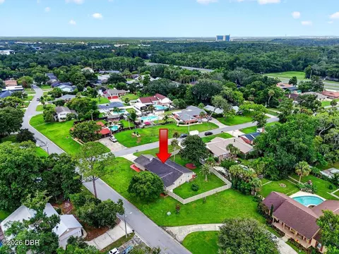 View/Area - 20 Twin River Dr, Ormond Beach, FL 32174 photo 3 of 8