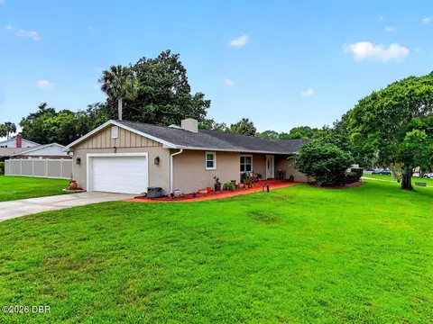 Exterior - 20 Twin River Dr, Ormond Beach, FL 32174 photo 6 of 7