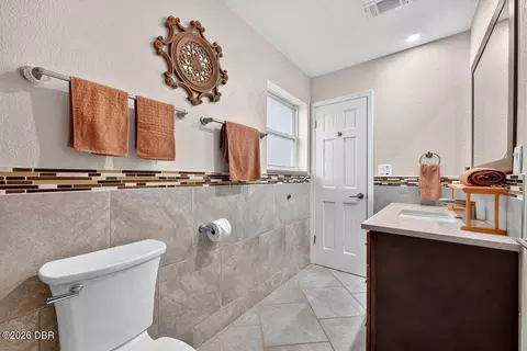Bath - 20 Twin River Dr, Ormond Beach, FL 32174 photo 4 of 7