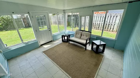 Exterior - 20 Ocean Crest Dr, Ormond Beach, FL 32176 photo 2 of 8