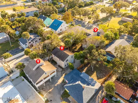 132 N Peninsula Dr, Daytona Beach, FL 32118