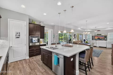 Kitchen - 910 Creekwood Dr, Ormond Beach, FL 32174 photo 4 of 4