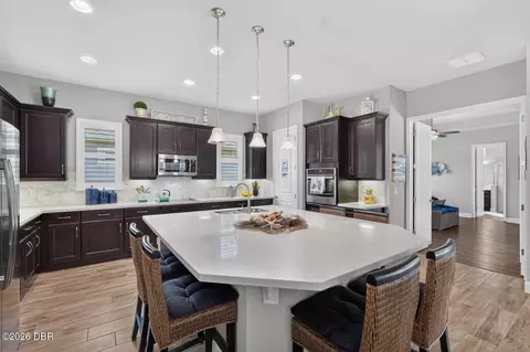 Kitchen - 910 Creekwood Dr, Ormond Beach, FL 32174 photo 2 of 4