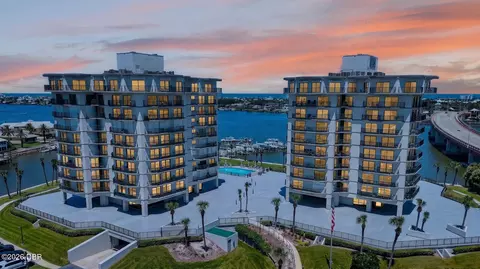 503 N N Cswy, New Smyrna Beach, FL 32169