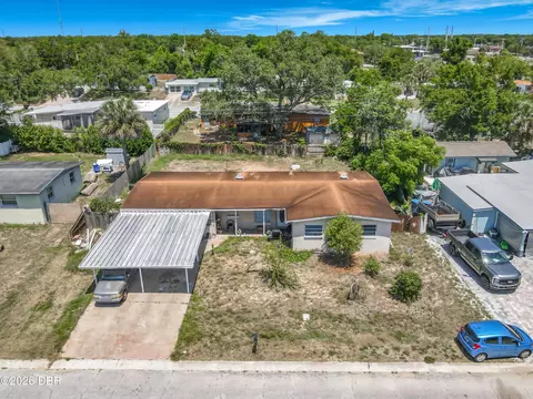 1304 Crestview Ave, Daytona Beach, FL 32117