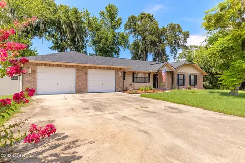 627 Ipswich Ln, Port Orange, FL 32127