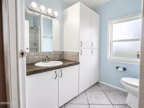 Bath - 604 Topside Cir, Edgewater, FL 32141 photo 1 of 5