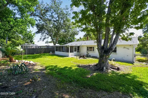Exterior - 51 Mayfield Cir, Ormond Beach, FL 32174 photo 6 of 9