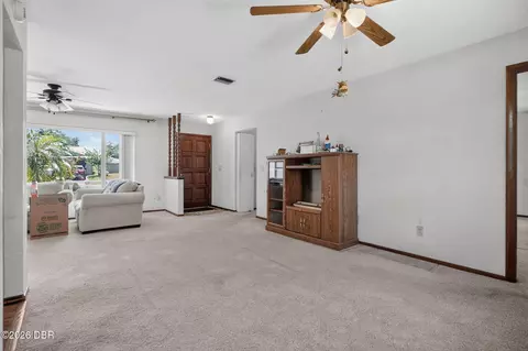 Living - 51 Mayfield Cir, Ormond Beach, FL 32174 photo 4 of 5