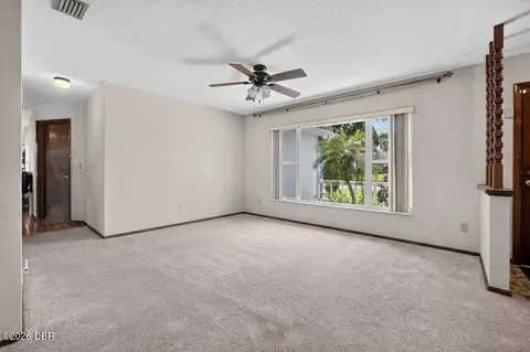 Living - 51 Mayfield Cir, Ormond Beach, FL 32174 photo 2 of 5
