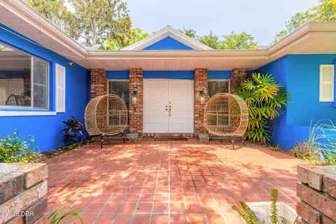 Exterior - 599 John Anderson Dr, Ormond Beach, FL 32176 photo 2 of 11