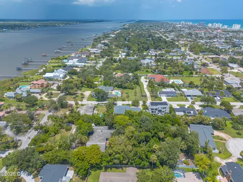 View/Area - 599 John Anderson Dr, Ormond Beach, FL 32176 photo 9 of 12