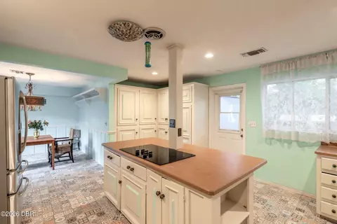 Kitchen - 599 John Anderson Dr, Ormond Beach, FL 32176 photo 2 of 4
