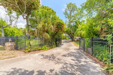 Exterior - 599 John Anderson Dr, Ormond Beach, FL 32176 photo 3 of 11