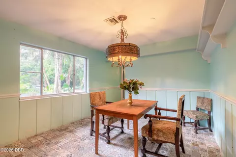 Dining - 599 John Anderson Dr, Ormond Beach, FL 32176 photo 3 of 4