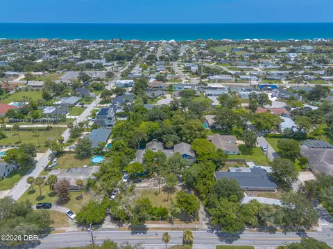 View/Area - 599 John Anderson Dr, Ormond Beach, FL 32176 photo 2 of 12
