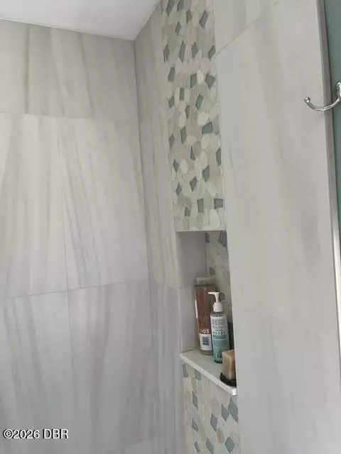 Bath - 11 Cardinal Dr, Ormond Beach, FL 32176 photo 2 of 5