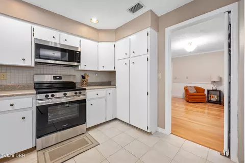 Kitchen - 92 Ridge Field Pl, Ormond Beach, FL 32174 photo 4 of 4