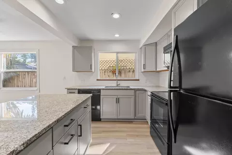 Kitchen - 108 Northbrook Ln, Ormond Beach, FL 32174 photo 4 of 5