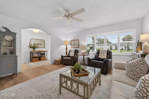 93 Dianne Dr, Ormond Beach, FL 32176 photo 10
