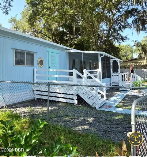562 Bryant St, Ormond Beach, FL 32174 photo 2