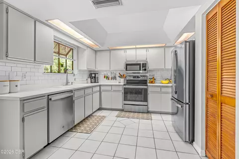 Kitchen - 285 Bayridge Ct, Ormond Beach, FL 32174 photo 1 of 3