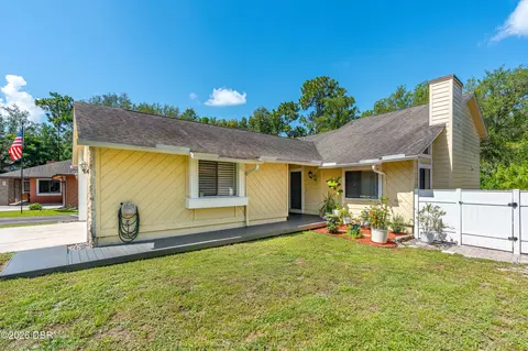 Exterior - 285 Bayridge Ct, Ormond Beach, FL 32174 photo 2 of 7