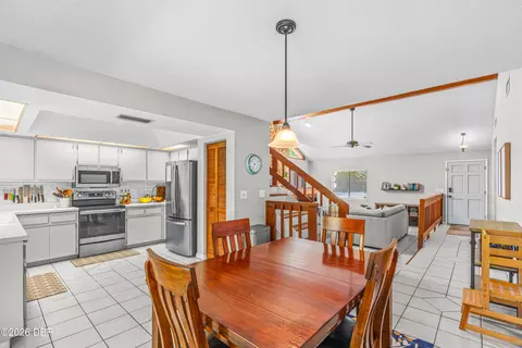Dining - 285 Bayridge Ct, Ormond Beach, FL 32174 photo 2 of 2