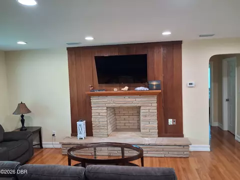 Living - 40 Pleasant Dr, Ormond Beach, FL 32176 photo 3 of 3