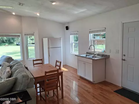Kitchen - 40 Pleasant Dr, Ormond Beach, FL 32176 photo 3 of 4