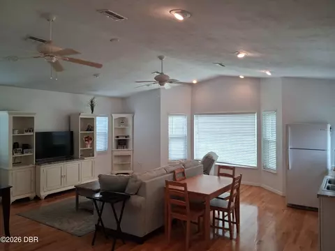 Living - 40 Pleasant Dr, Ormond Beach, FL 32176 photo 1 of 3