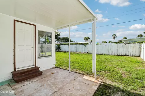 Exterior - 160 Ponce De Leon Dr, Ormond Beach, FL 32176 photo 4 of 6