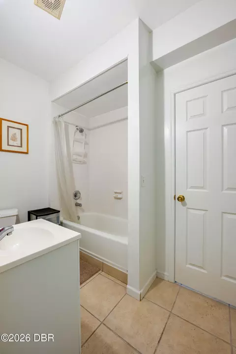 Bath - 1101 16th St, Edgewater, FL 32132 photo 1 of 2