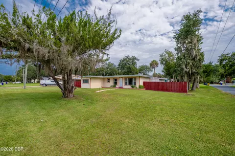 Exterior - 1101 16th St, Edgewater, FL 32132 photo 2 of 6