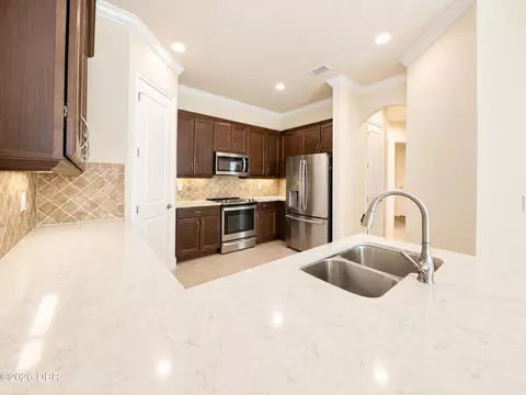 Kitchen - 817 Pinewood Dr, Ormond Beach, FL 32174 photo 2 of 2