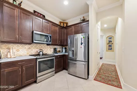 Kitchen - 817 Pinewood Dr, Ormond Beach, FL 32174 photo 4 of 5